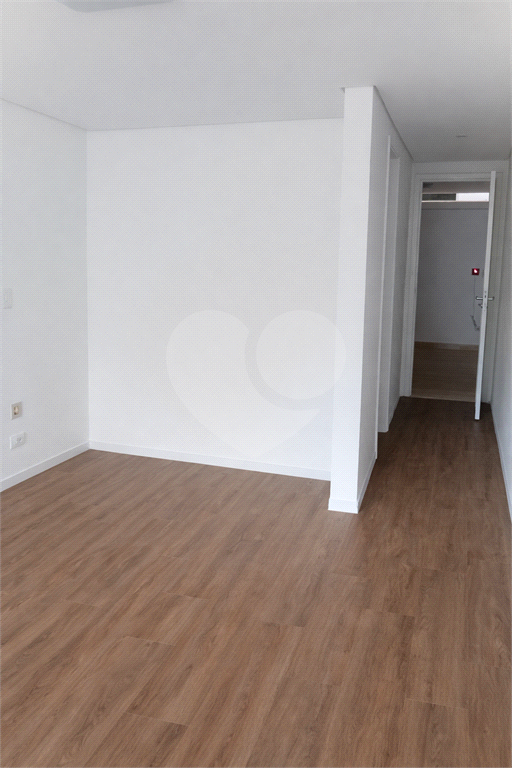 Casa de Alto Padrão no Tremembé | 4 Suítes | 13 Vagas | 1.200 m²