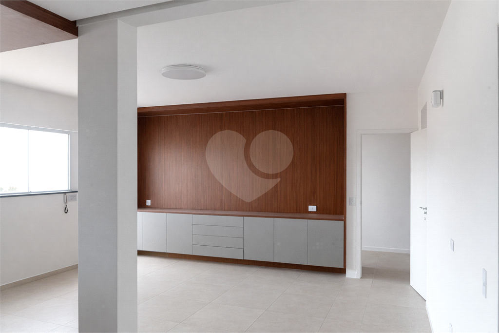 Casa de Alto Padrão no Tremembé | 4 Suítes | 13 Vagas | 1.200 m²