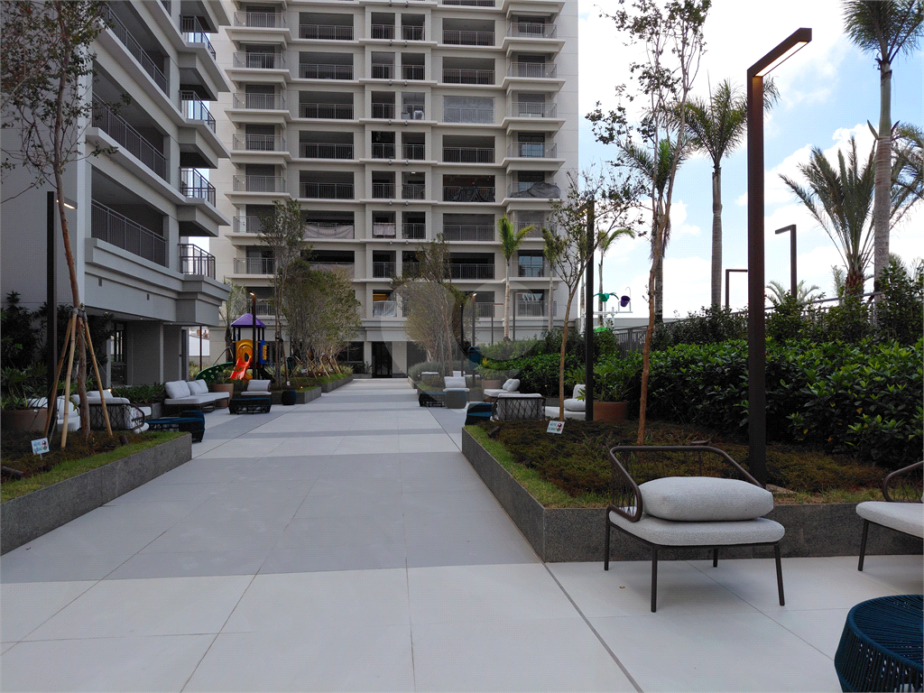 Apartamento à venda com 155 m², andar alto, vista livre, elevador privativo e 2 vagas