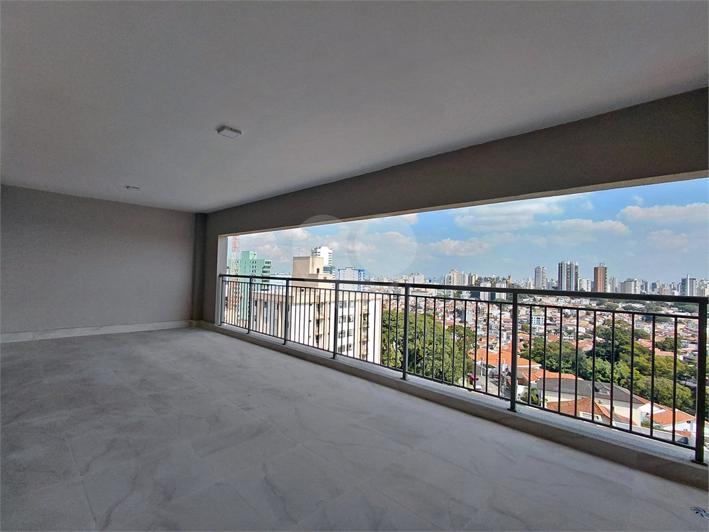 Apartamento à venda com 155 m², andar alto, vista livre, elevador privativo e 2 vagas