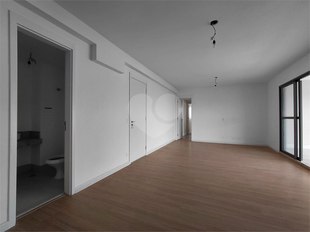 Apartamento à venda com 155 m², andar alto, vista livre, elevador privativo e 2 vagas