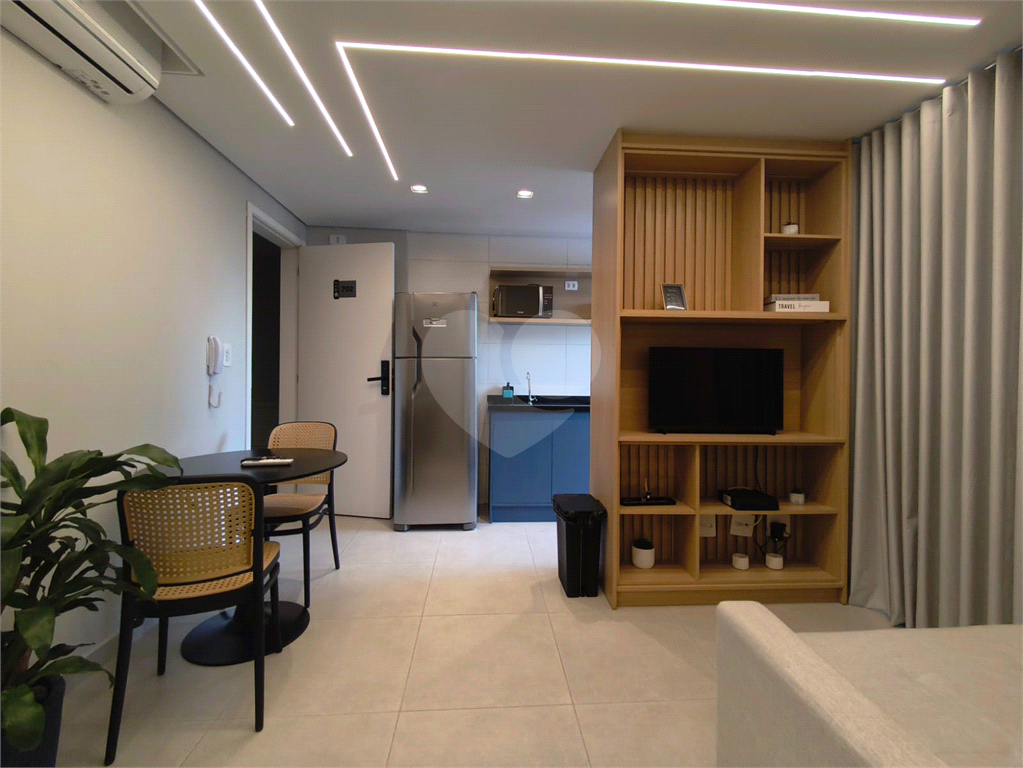 APARTAMENTO em SANTANA