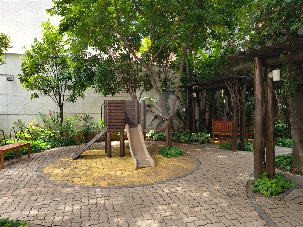 Excelente apartamento á venda próx ao Metrô Barra funda!