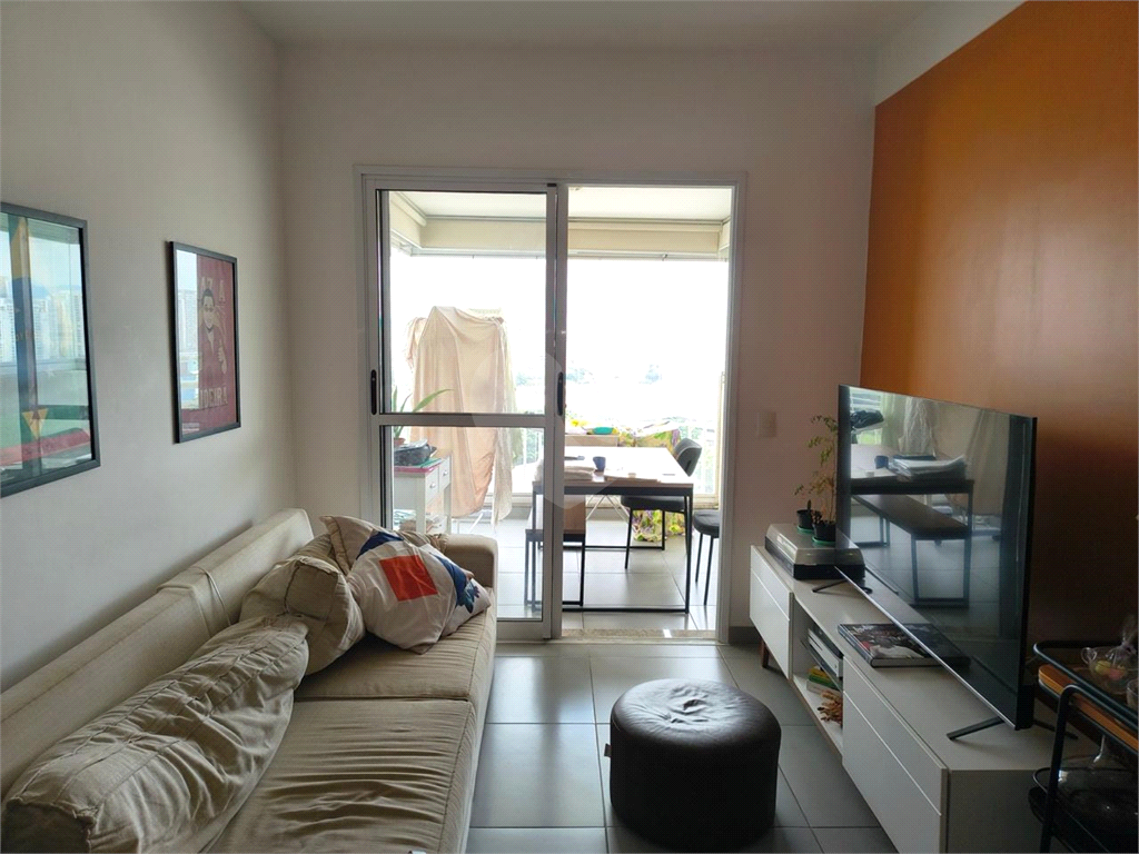 Excelente apartamento á venda próx ao Metrô Barra funda!