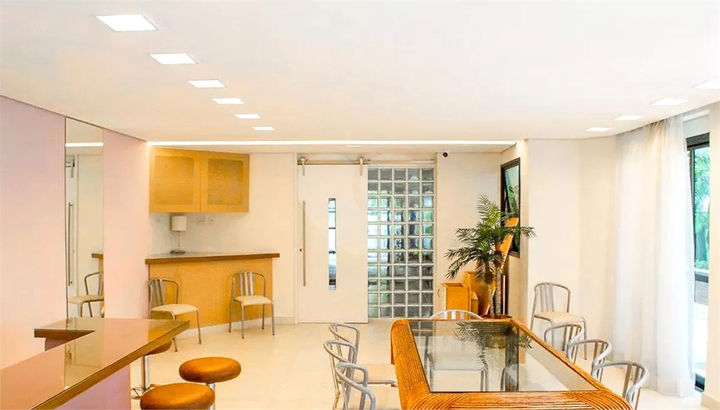 Apartamento Perdizes 4 dormitórios, sendo 2 suites e 3 vagas de garagem 