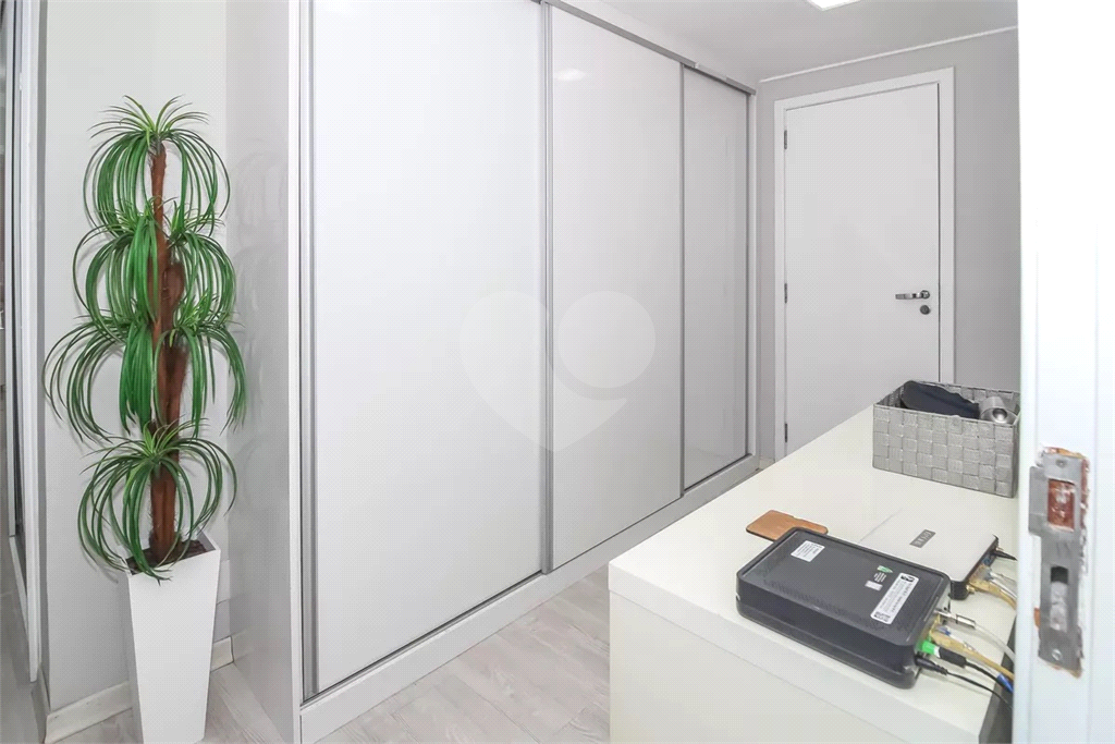 Apartamento Perdizes 4 dormitórios, sendo 2 suites e 3 vagas de garagem 
