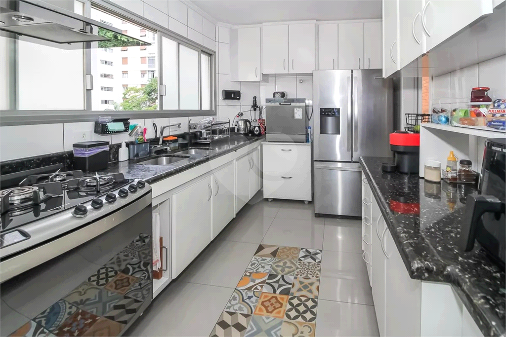 Apartamento Perdizes 4 dormitórios, sendo 2 suites e 3 vagas de garagem 