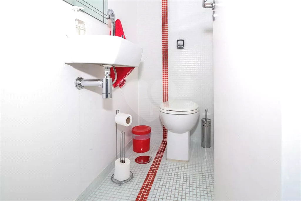 Apartamento Perdizes 4 dormitórios, sendo 2 suites e 3 vagas de garagem 