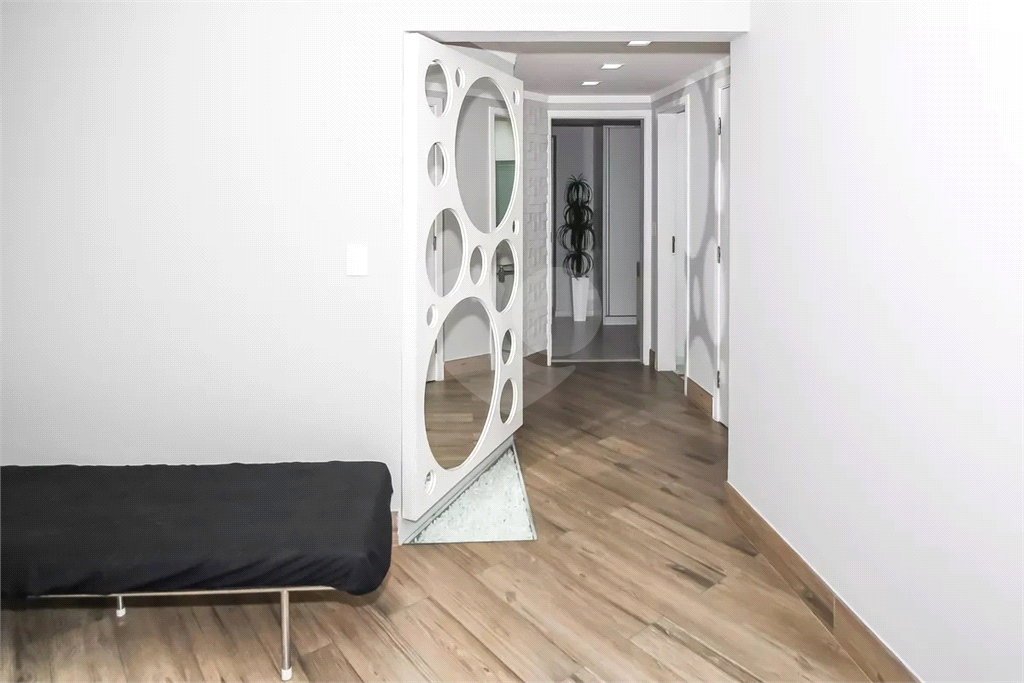 Apartamento Perdizes 4 dormitórios, sendo 2 suites e 3 vagas de garagem 
