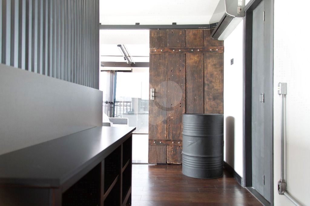 Cobertura Semi Mobiliada para Locação na Brigadeiro – 78m², 1 Dorm, Vaga e Piscina Privativa