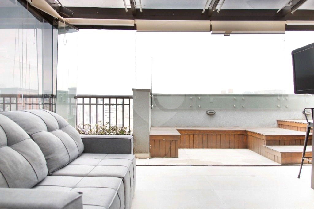 Cobertura Semi Mobiliada para Locação na Brigadeiro – 78m², 1 Dorm, Vaga e Piscina Privativa