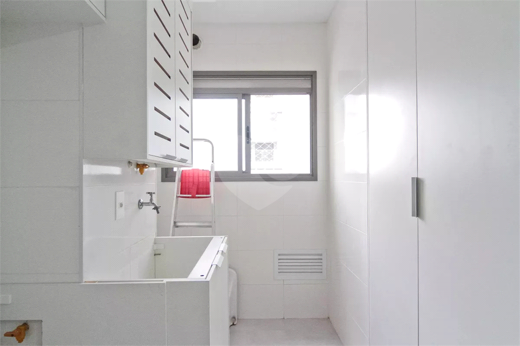 Apartamento com 3 quartos e varanda gourmet e 2 vagas