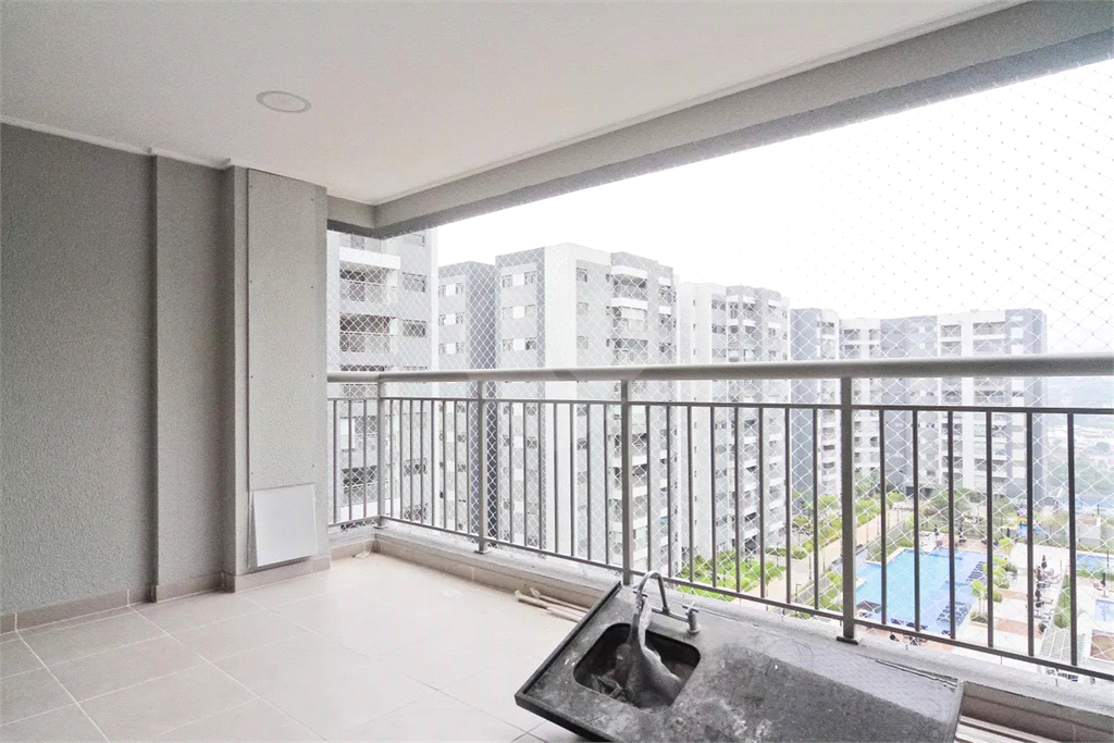 Apartamento com 3 quartos e varanda gourmet e 2 vagas