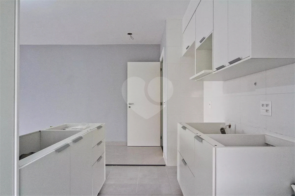 Apartamento com 3 quartos e varanda gourmet e 2 vagas