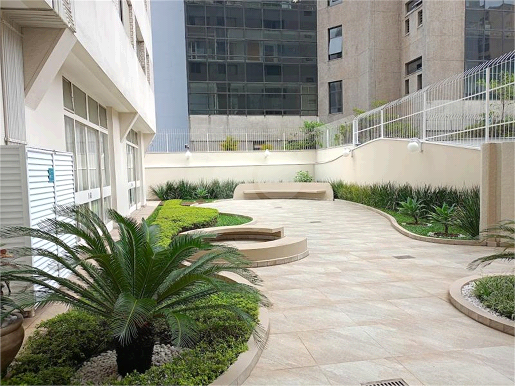 APTO 1 QUARTOS - SEM VAGA - PINHEIROS