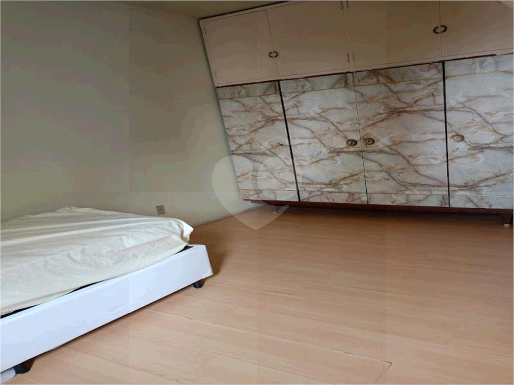 APTO 1 QUARTOS - SEM VAGA - PINHEIROS