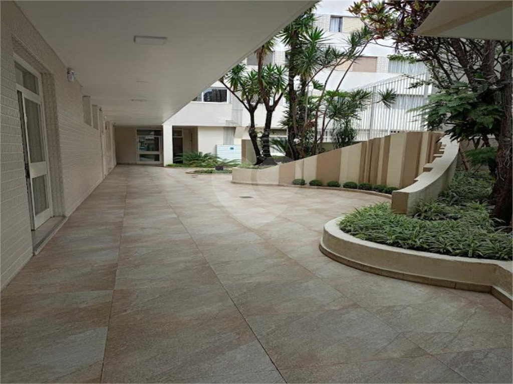 APTO 1 QUARTOS - SEM VAGA - PINHEIROS