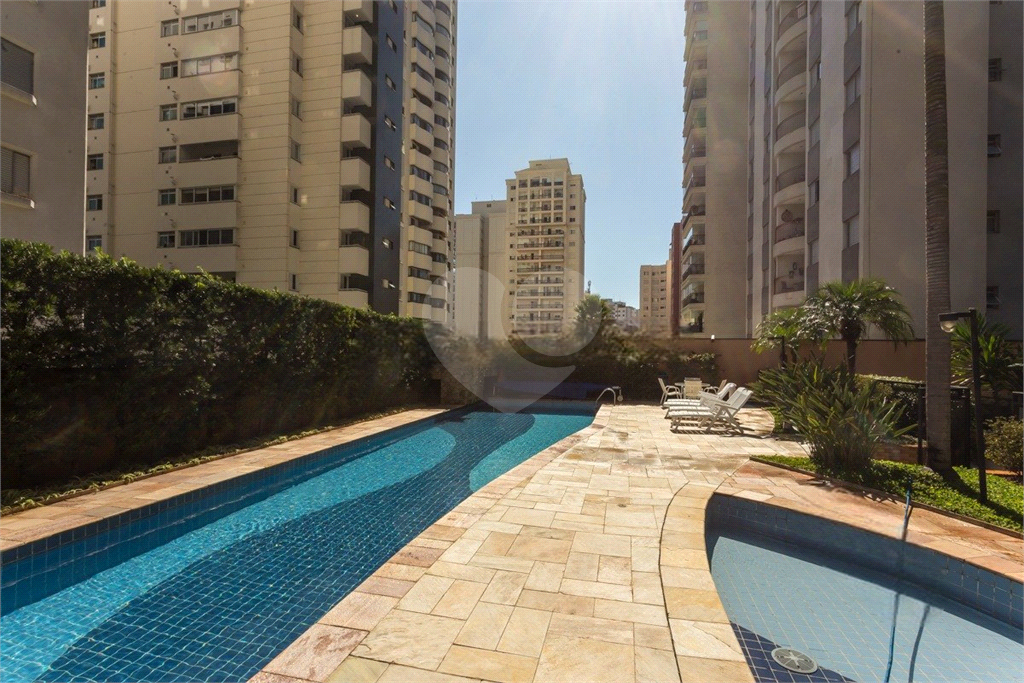 Apartamento em Pompéia  4 dormitórios, sendo 2 suítes espaçosas, 3 suites