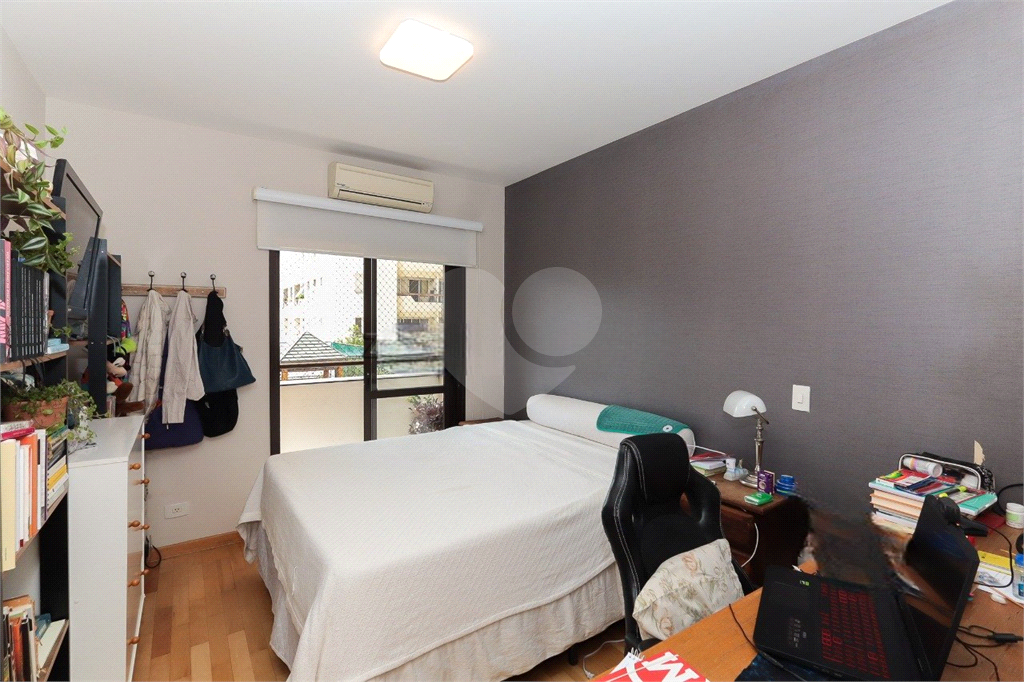 Apartamento em Pompéia  4 dormitórios, sendo 2 suítes espaçosas, 3 suites
