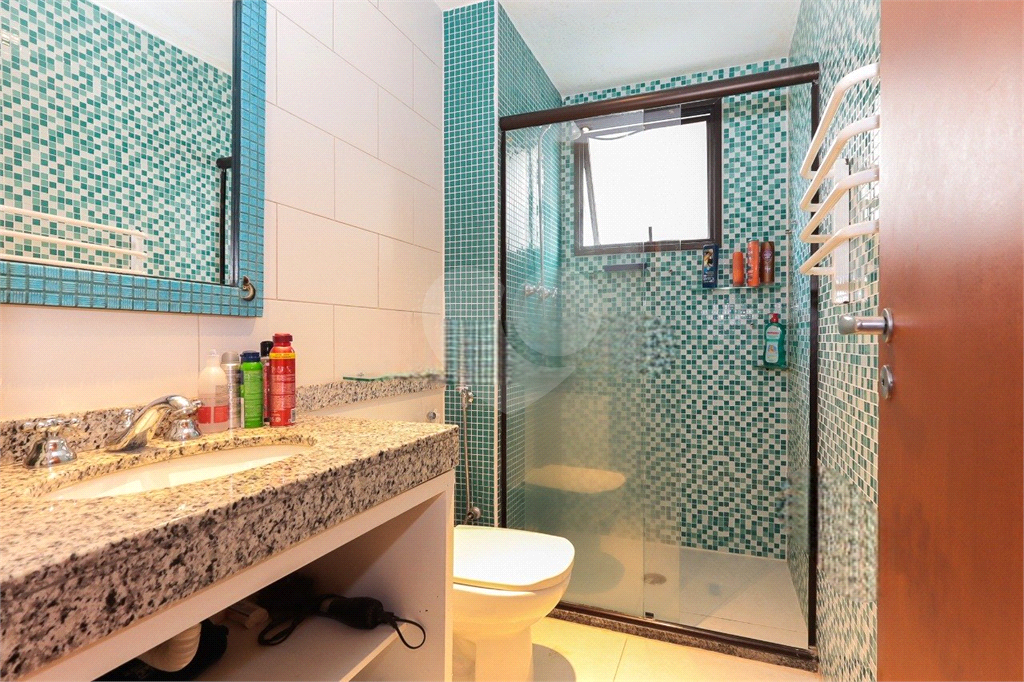 Apartamento em Pompéia  4 dormitórios, sendo 2 suítes espaçosas, 3 suites