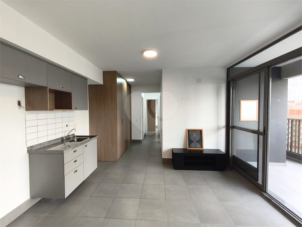 APARTAMENTO em VILA MADALENA