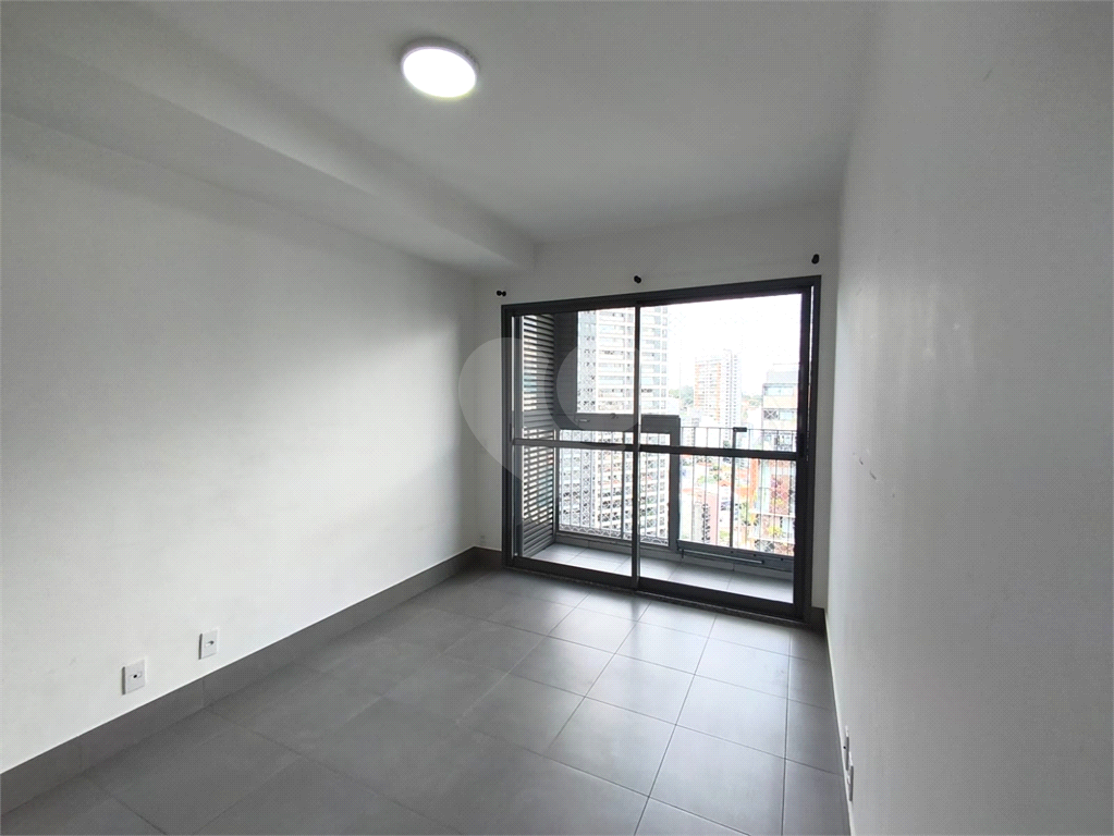 APARTAMENTO em VILA MADALENA