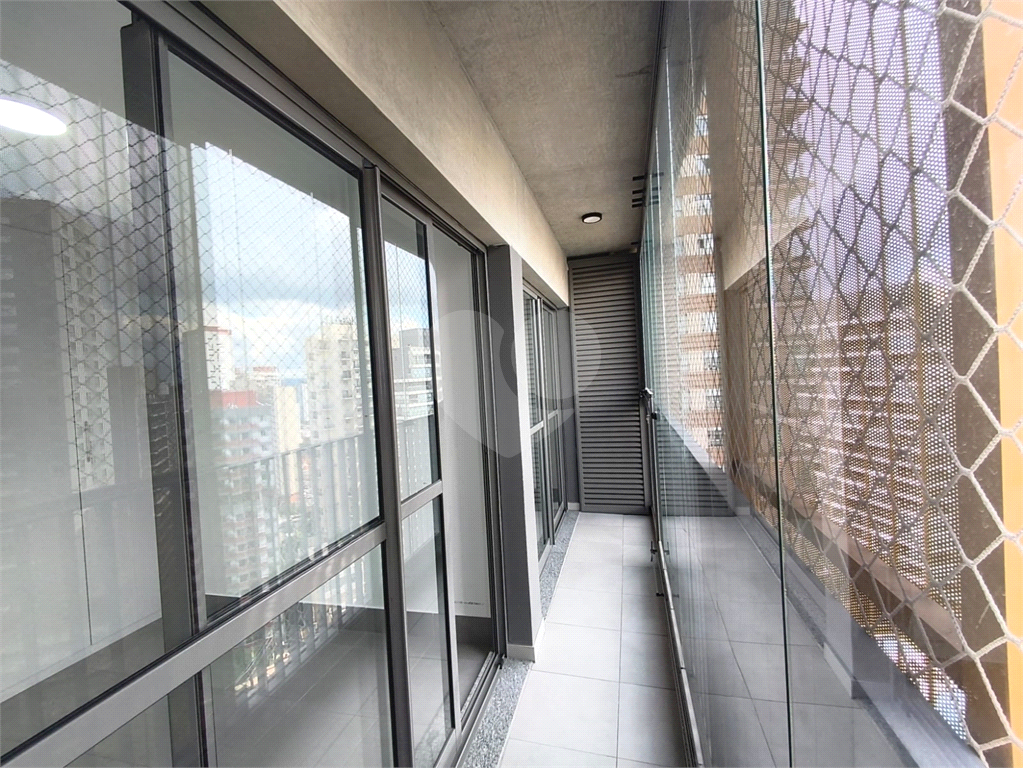 APARTAMENTO em VILA MADALENA