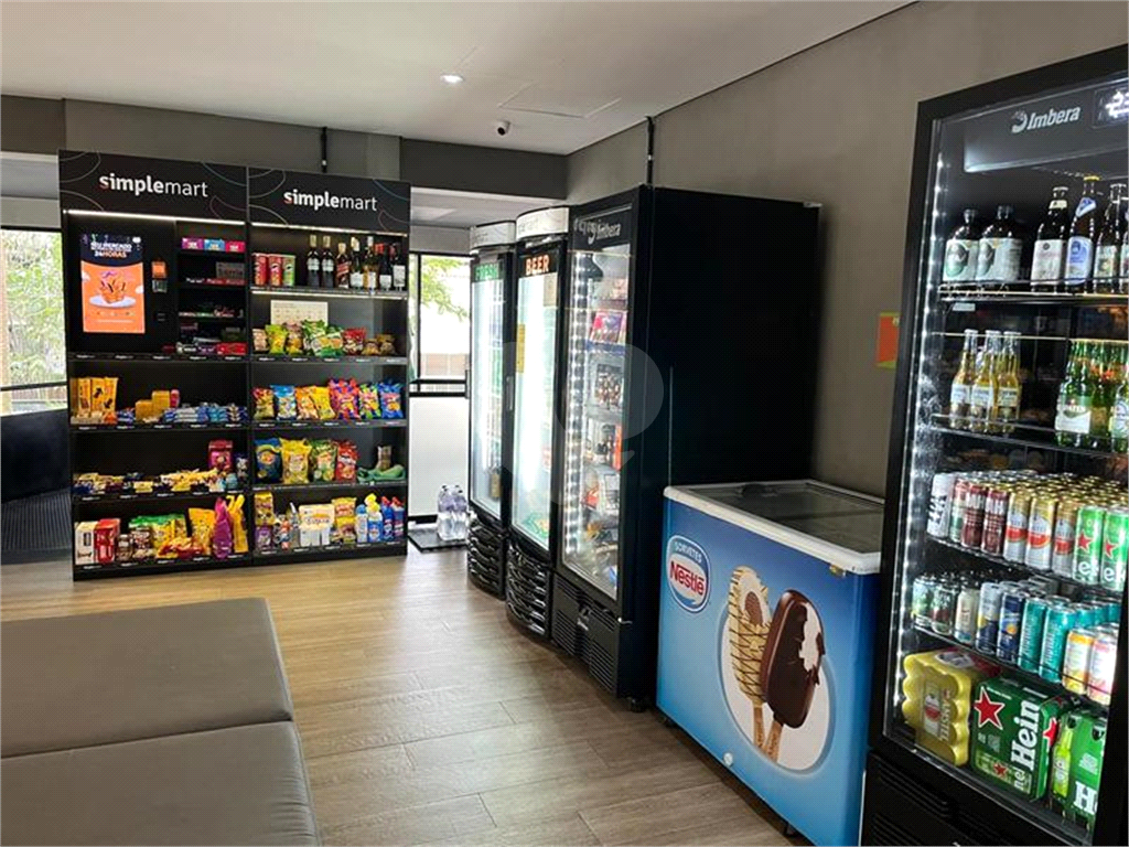 APARTAMENTO em CAMPO BELO