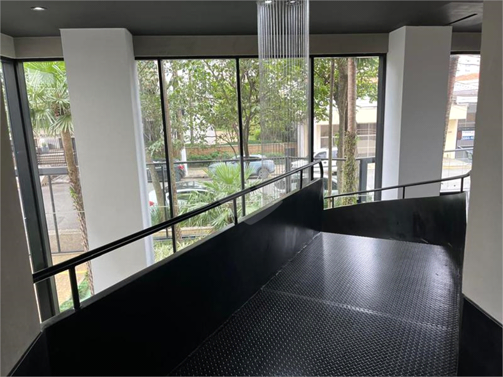 APARTAMENTO em CAMPO BELO