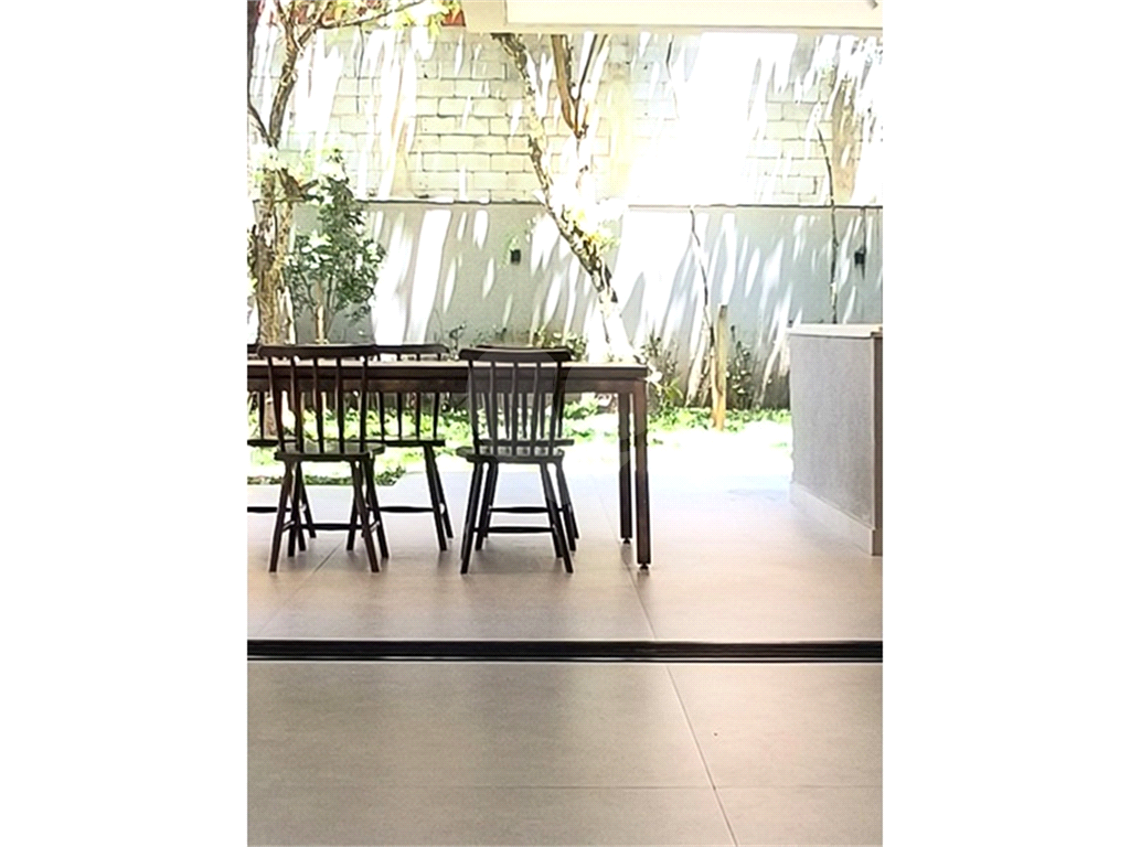 CASA CONDOMÍNIO DE ALTO PADRÃO
