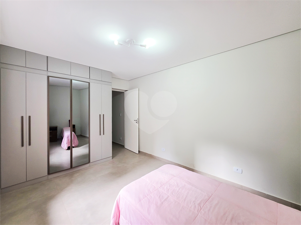 Casa Comercial - Brooklin - 3 Quartos / Dormitórios - 2 Vagas - Venda / Compra - 200 m²