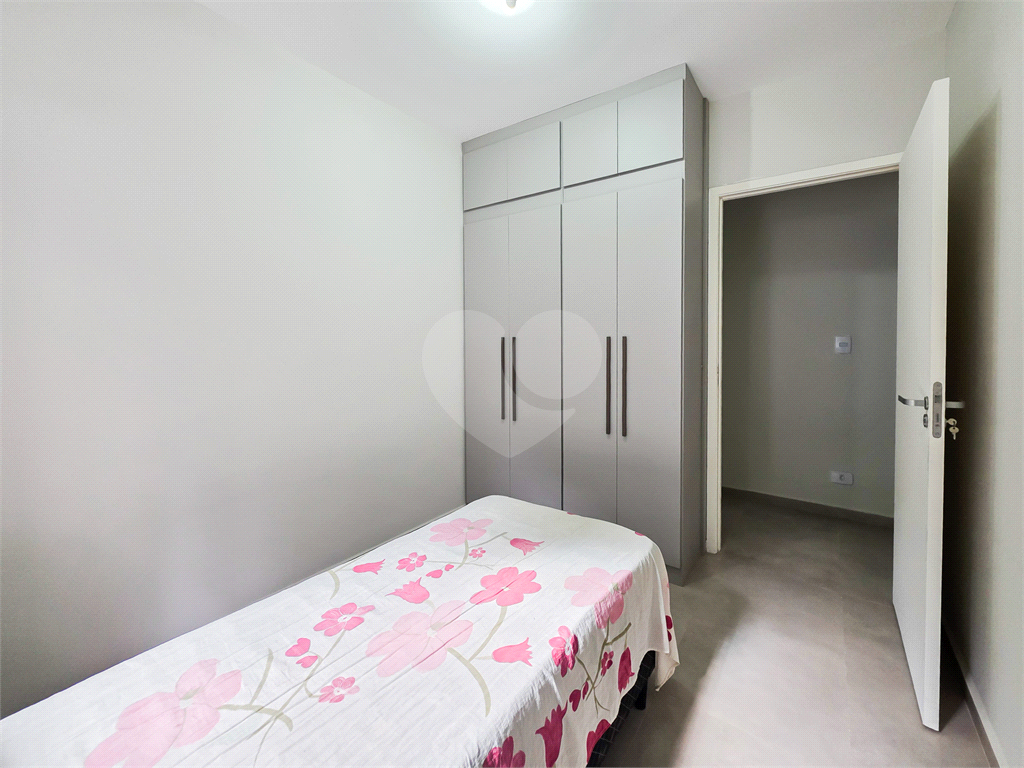 Casa Comercial - Brooklin - 3 Quartos / Dormitórios - 2 Vagas - Venda / Compra - 200 m²