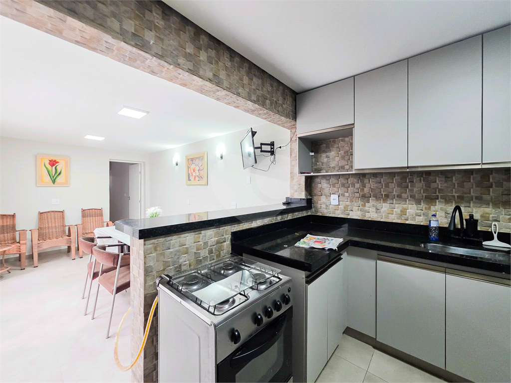 Casa Comercial - Brooklin - 3 Quartos / Dormitórios - 2 Vagas - Venda / Compra - 200 m²