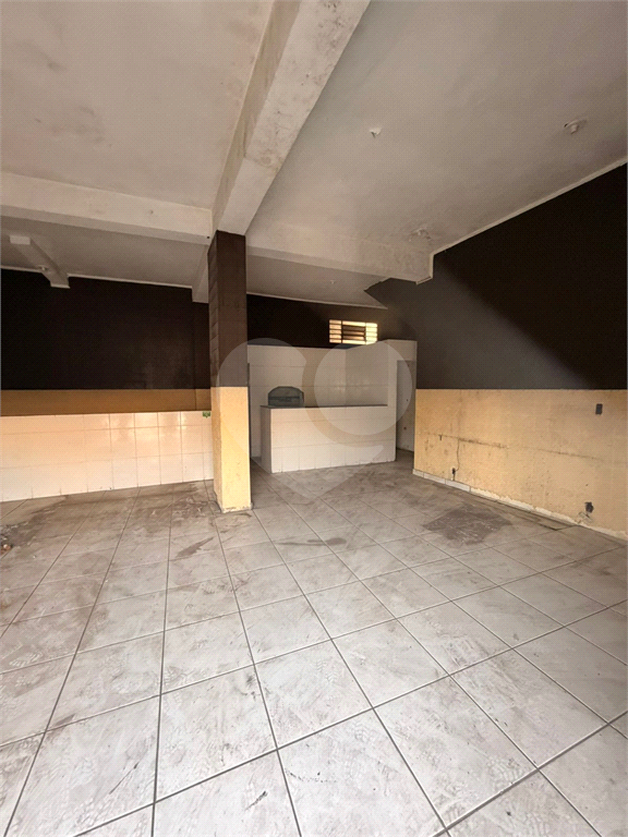 Prédio comercial na Av. Guapira - Tucuruvi / Locação ou venda 