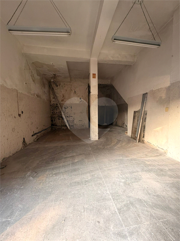 Prédio comercial na Av. Guapira - Tucuruvi / Locação ou venda 