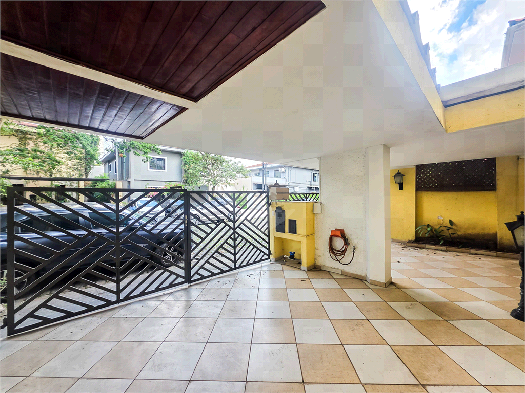 Casa de Vila - Vila Nova Conceição - 3 Quartos / Edícula - 3 Vagas - Locação / Aluguel