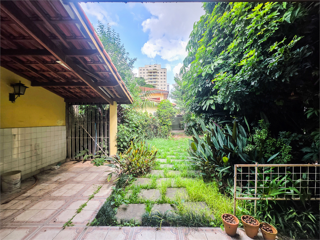 Casa de Vila - Vila Nova Conceição - 3 Quartos / Edícula - 3 Vagas - Locação / Aluguel