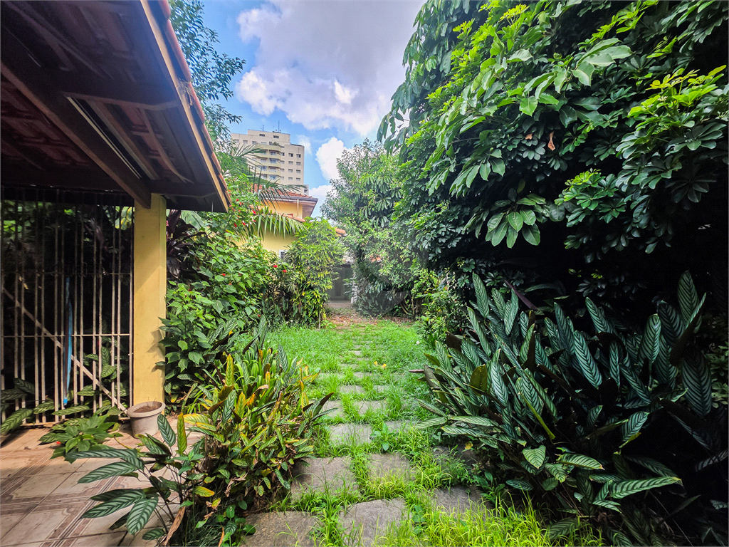 Casa de Vila - Vila Nova Conceição - 3 Quartos / Edícula - 3 Vagas - Locação / Aluguel