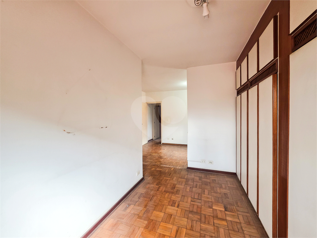 Casa de Vila - Vila Nova Conceição - 3 Quartos / Edícula - 3 Vagas - Locação / Aluguel