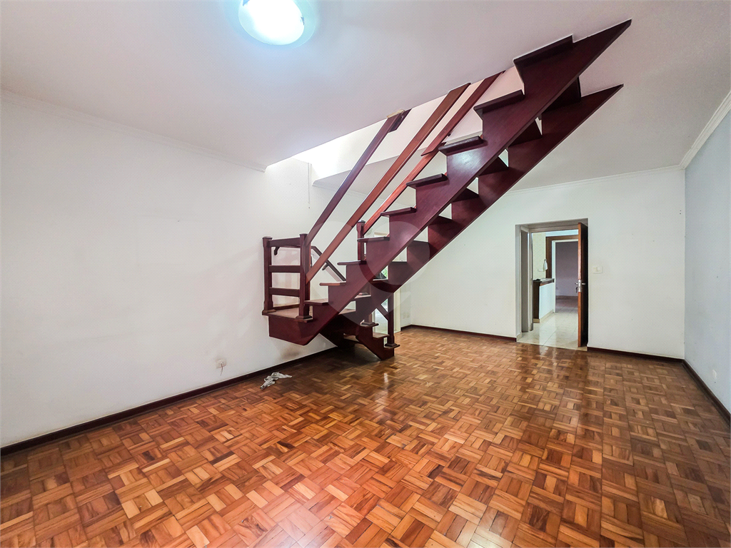 Casa de Vila - Vila Nova Conceição - 3 Quartos / Edícula - 3 Vagas - Locação / Aluguel