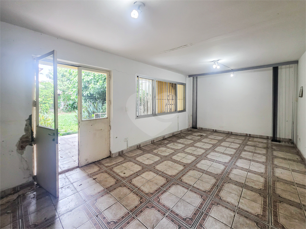 Casa de Vila - Vila Nova Conceição - 3 Quartos / Edícula - 3 Vagas - Locação / Aluguel