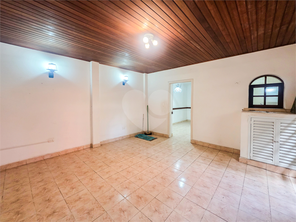 Casa de Vila - Vila Nova Conceição - 3 Quartos / Edícula - 3 Vagas - Locação / Aluguel