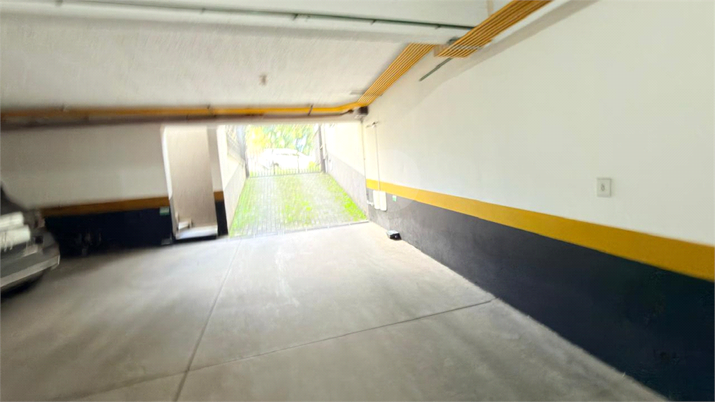 Sobrado em Condominio Fechado - Rua Copacabana - 2 suites - 2 vagas - Espaço gourmet no pavimento superior