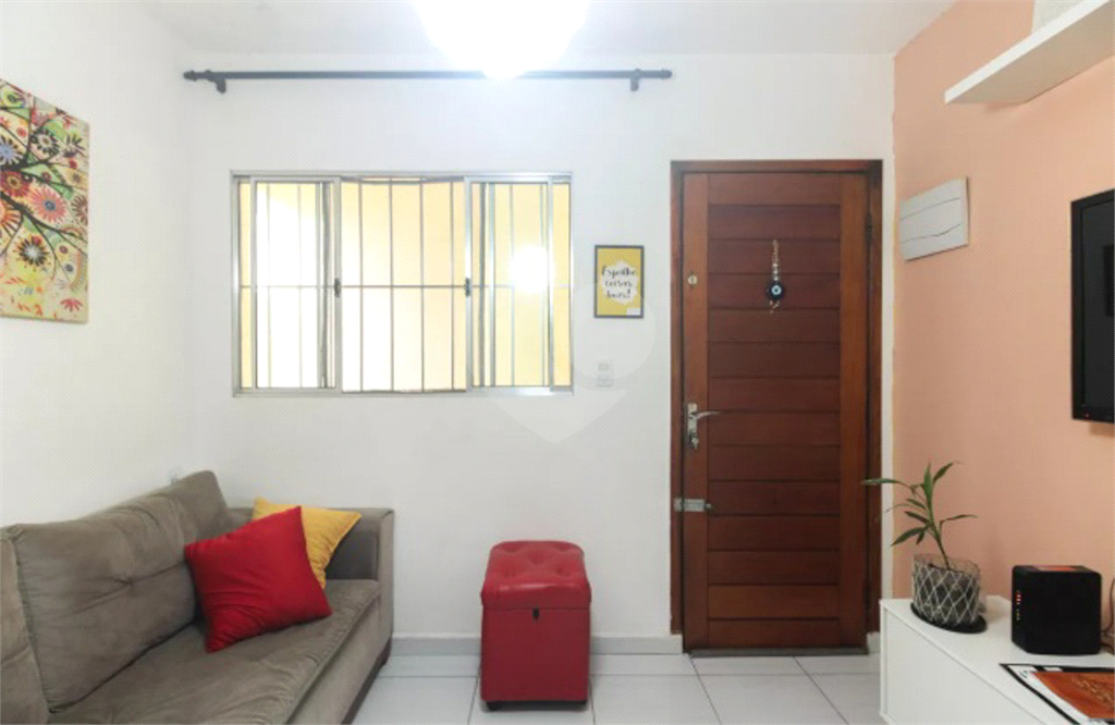 Casa - Penha - 2 Quartos / Dormitórios - 1 Vaga - Venda / Compra