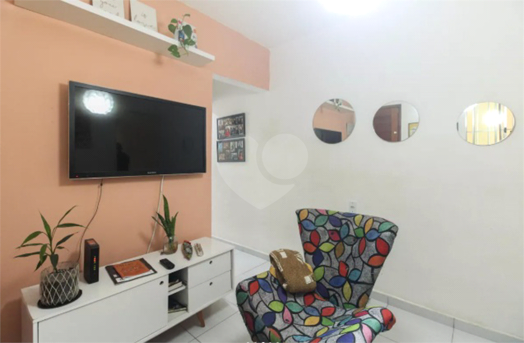 Casa - Penha - 2 Quartos / Dormitórios - 1 Vaga - Venda / Compra