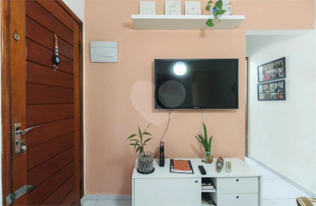 Casa - Penha - 2 Quartos / Dormitórios - 1 Vaga - Venda / Compra