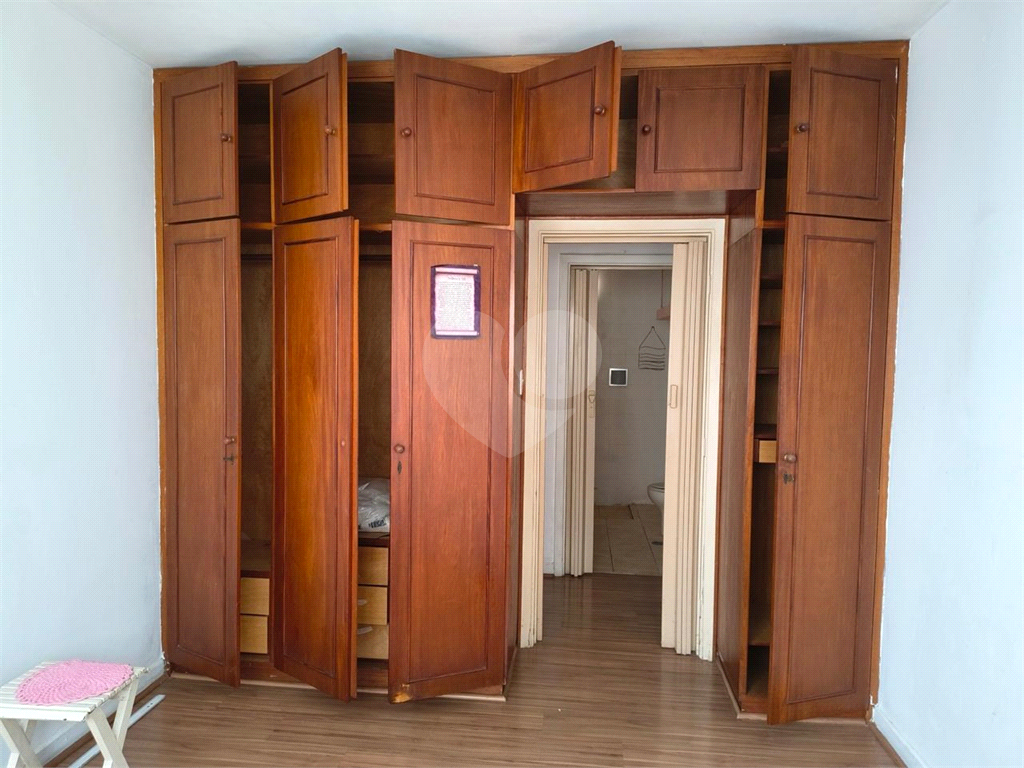 APARTAMENTO em SANTA CECÍLIA