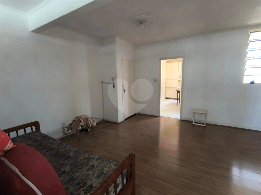 APARTAMENTO em SANTA CECÍLIA