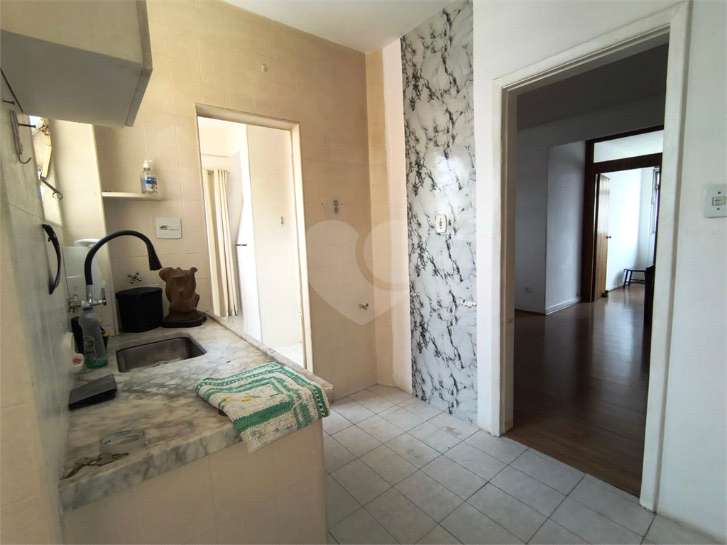 APARTAMENTO em SANTA CECÍLIA