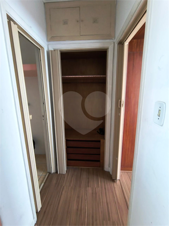 APARTAMENTO em SANTA CECÍLIA